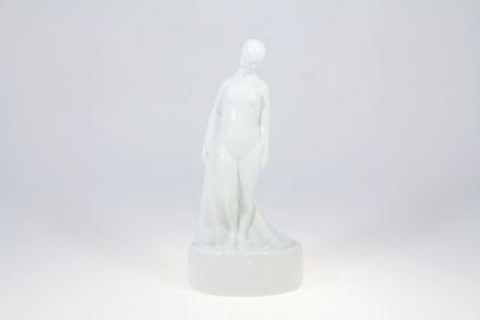 Figurka porcelanowa KOBIETA UPADŁA 0001 - zdjęcie główne